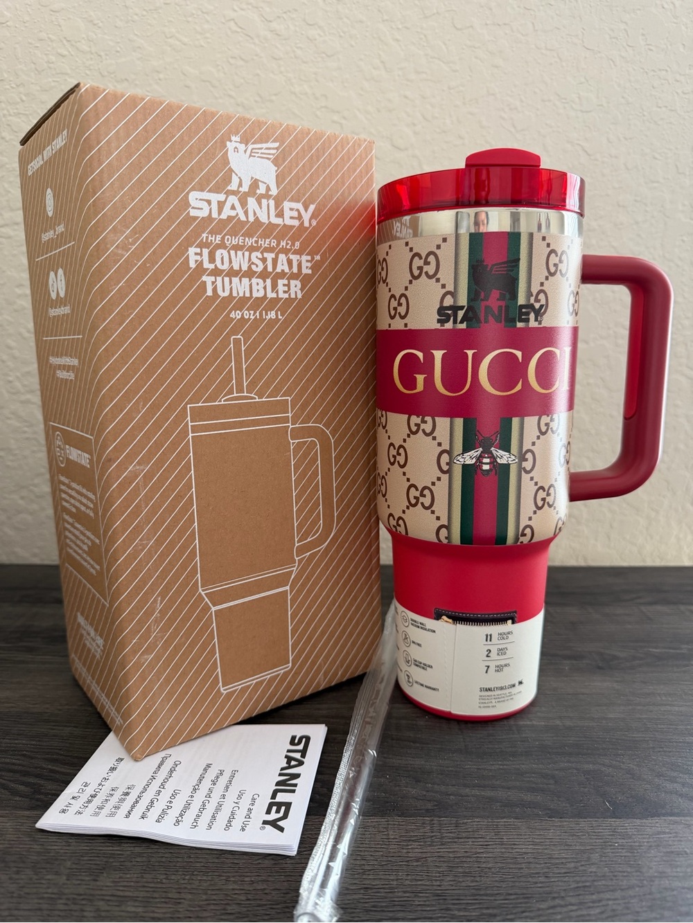 40 oz Red Beige Fashion Print Tumbler with Handle & Straw